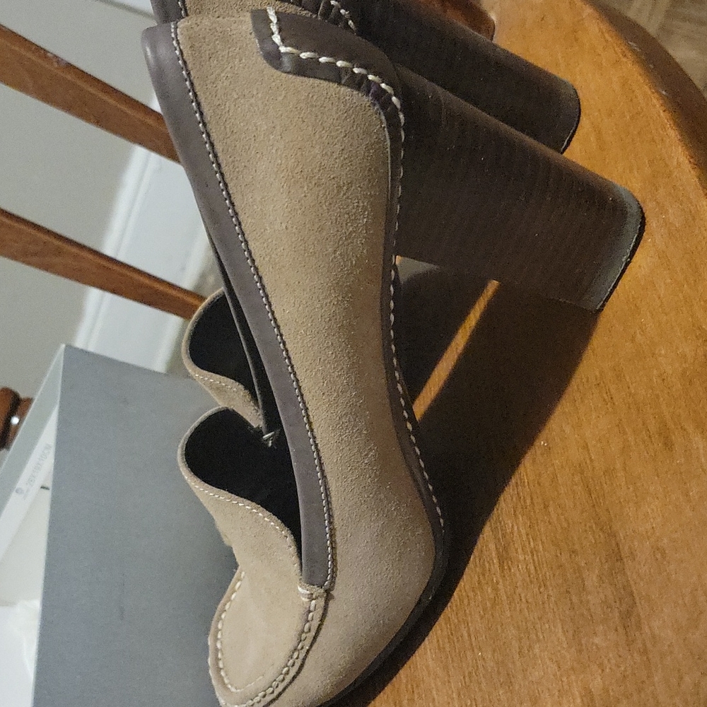 Nine West - Picture 3 of 4